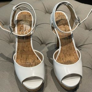 Jessica Simpson white patent platform